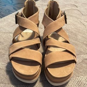 Eileen Fisher Sport Platform Sandal size 6.5 color natural.
